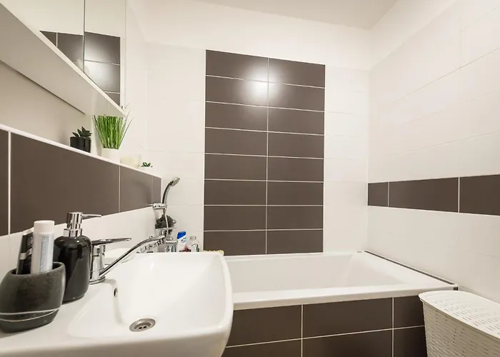 3 Luxury With Private Parking 아파트