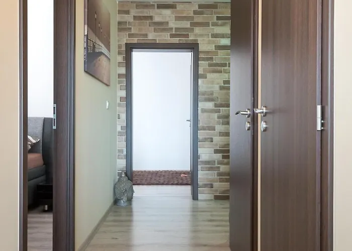 아파트 3 Luxury With Private Parking