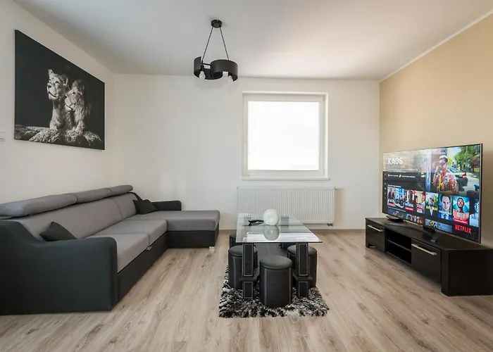 아파트 3 Luxury With Private Parking