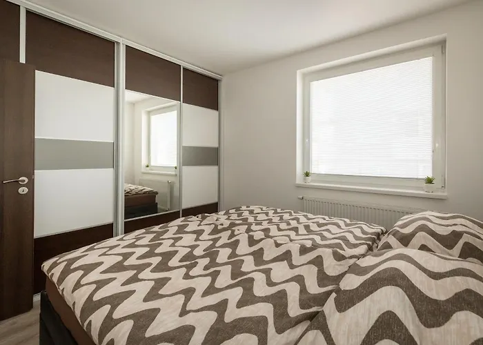 3 Luxury With Private Parking 아파트 *