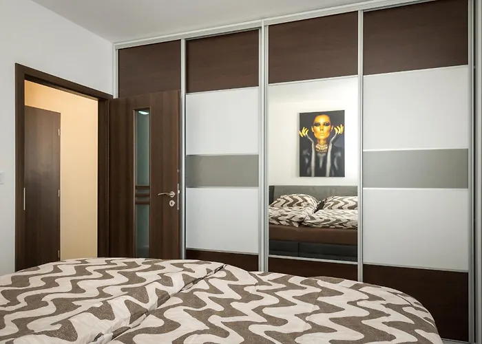 아파트 3 Luxury With Private Parking *