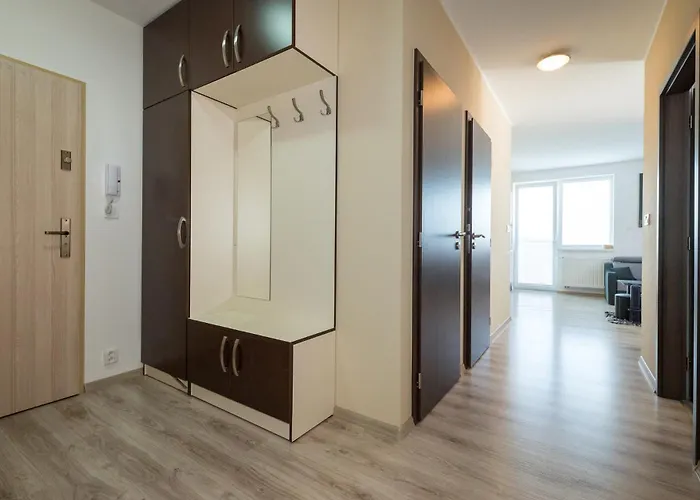 3 Luxury With Private Parking 아파트 *